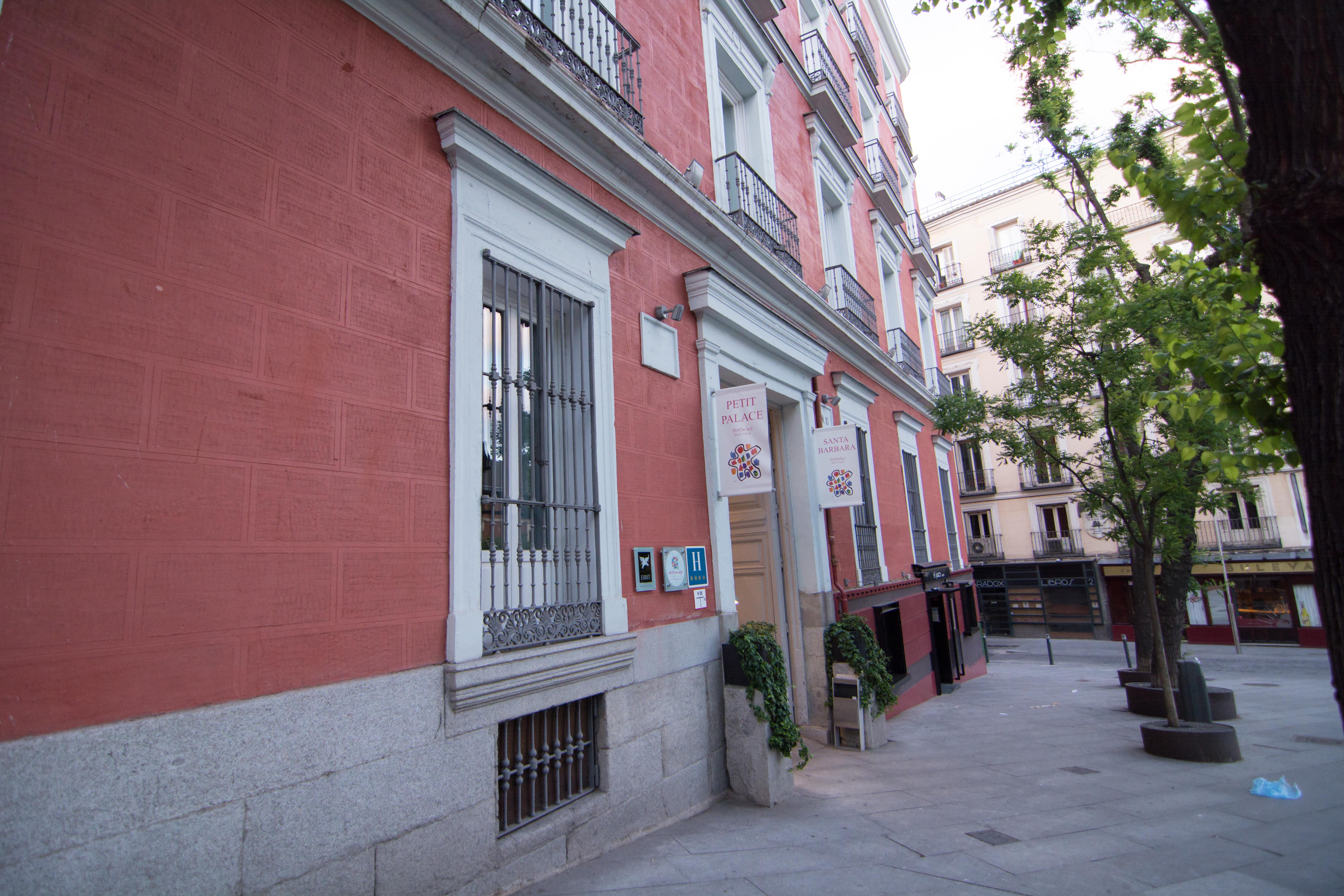 Petit Palace Santa Barbara Madrid Exterior foto